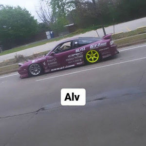 Meet your Posher, Yovany